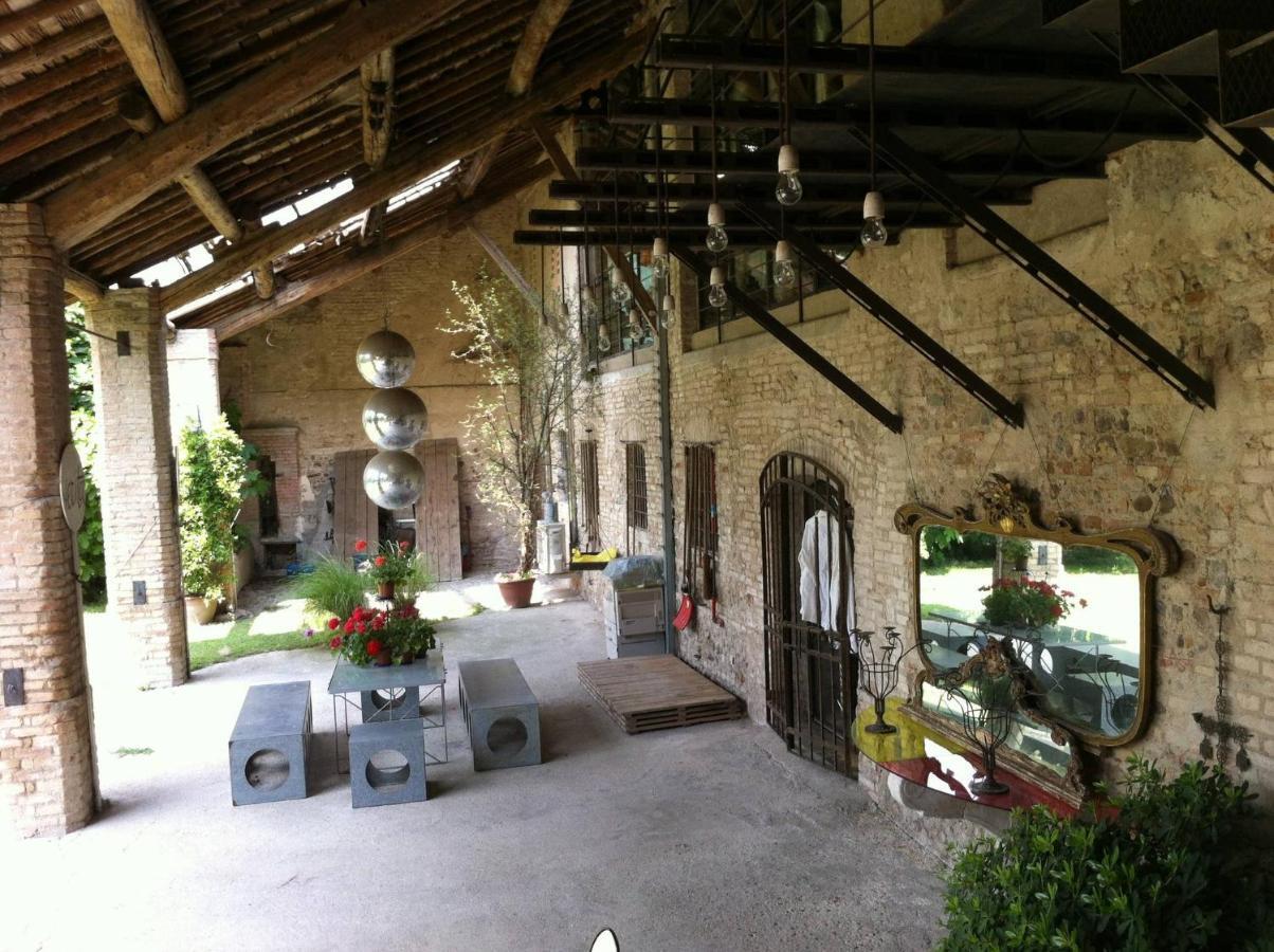 شقة Loft Dellartista. Eclettico, Originale, Unico Ceresara المظهر الخارجي الصورة